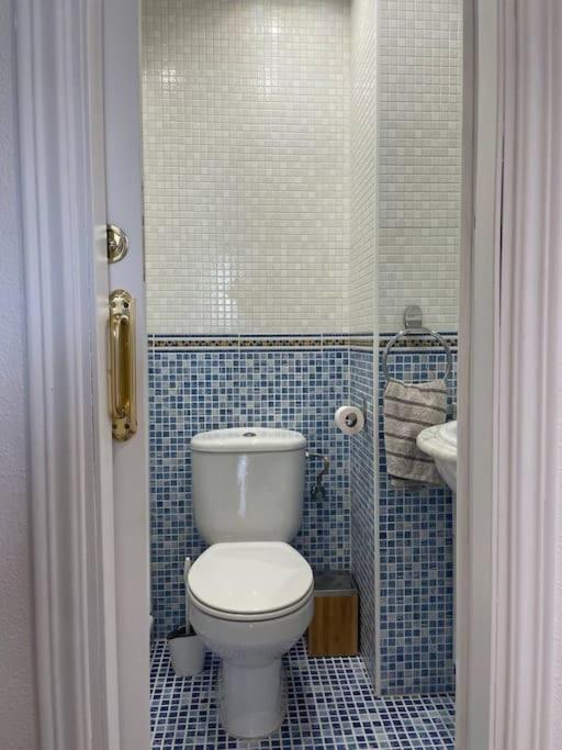 Cal Salmare Seafront Apartment With Rooftop Terrace And Pool Calafell Esterno foto